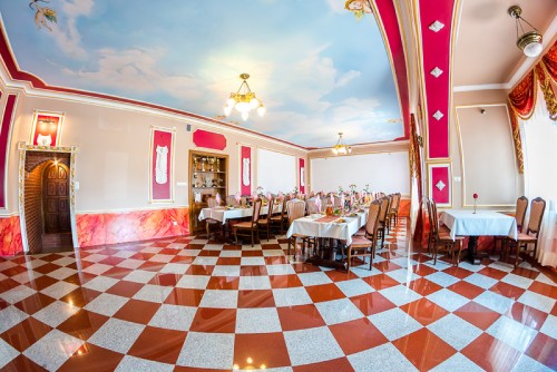 Nowa sala w stylu barokowym